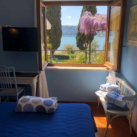 Il Nido Del Falco Bed & Breakfast 4*