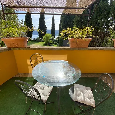 Il Nido Del Falco Couette-café Castel Gandolfo