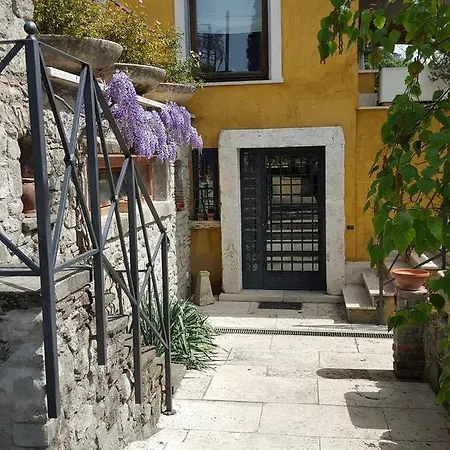 Il Nido Del Falco