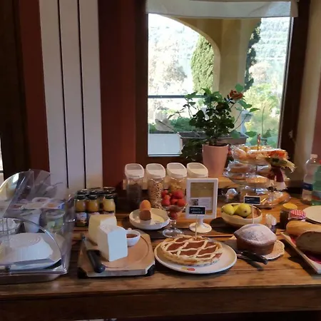 Il Nido Del Falco Bed & Breakfast 3*