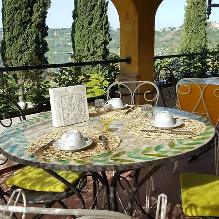 Bed & Breakfast Il Nido Del Falco